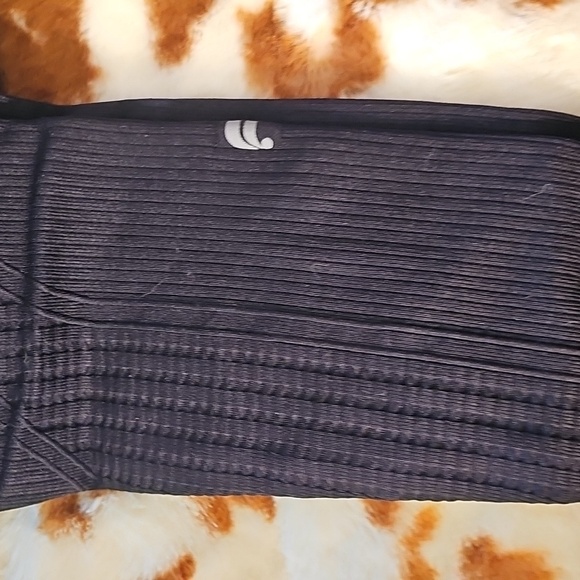 Fabletics Midnight Ribbed Sports Bra & Matching Leggings Size M - Picture 3 of 6